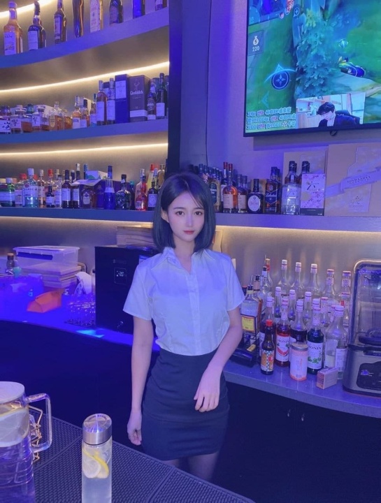 咸鱼之王琉璃3塔第十层攻略技巧解析